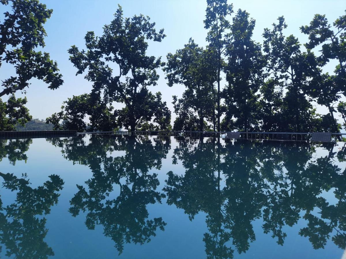 Blue Pine Orchards - Villas Лансдаун Екстериор снимка